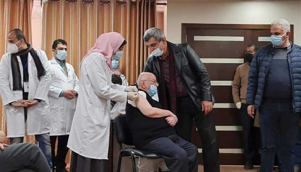 انطلاق حملة التطعيم بلقاح كورونا في غزة