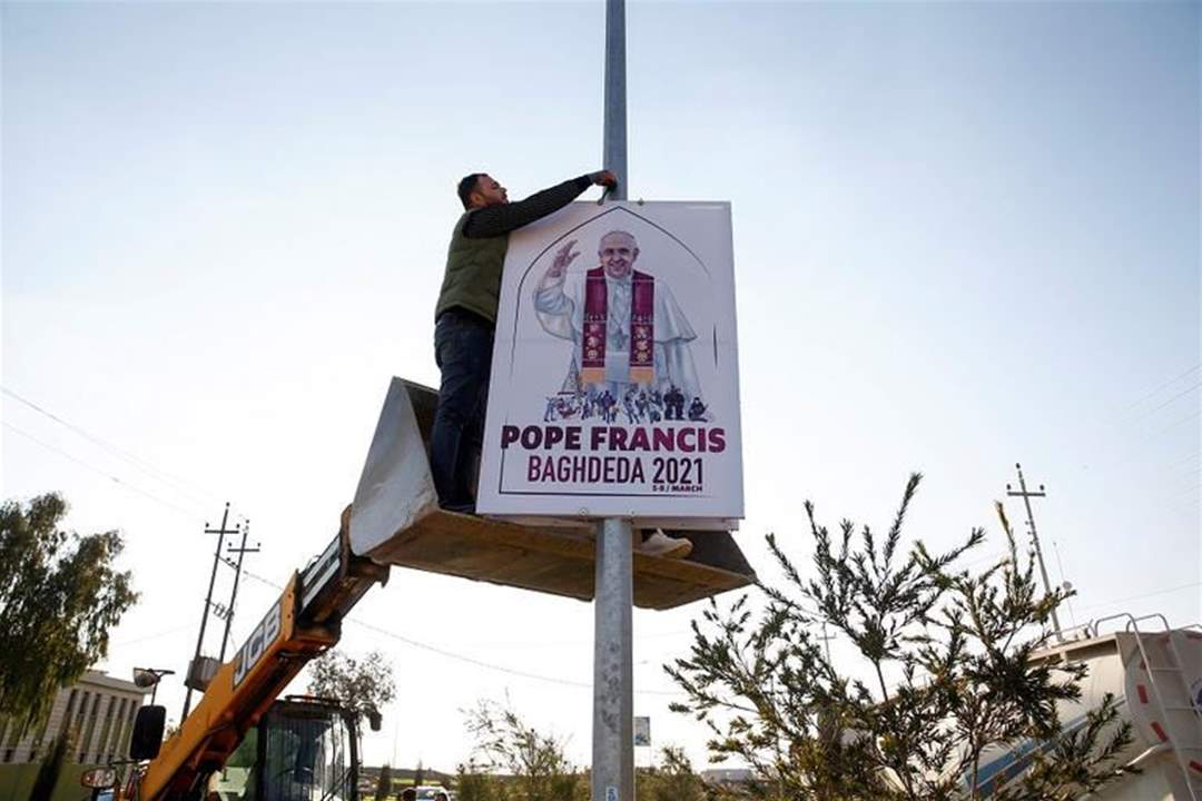 بالصور ـ مسيحيو العراق يستعدون لاستقبال بابا الفاتيكان بالترانيم وتنظيف الكنائس