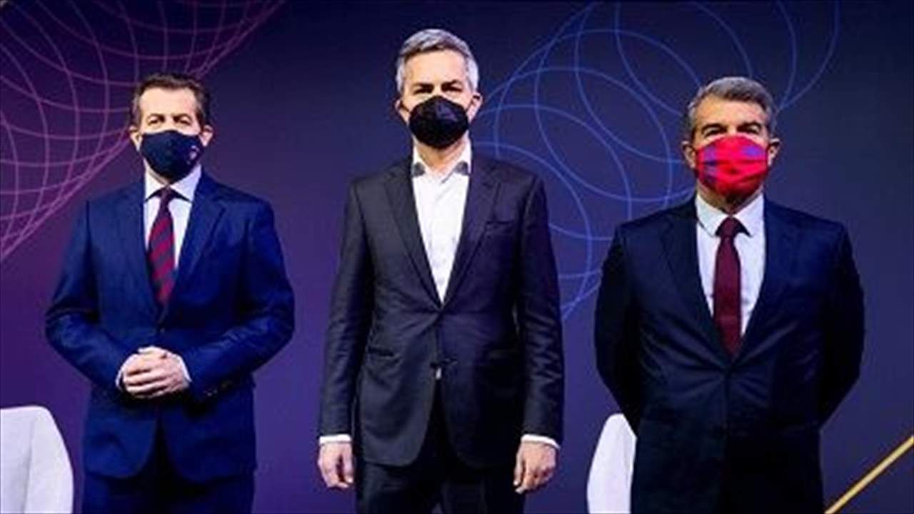 انتخابات برشلونة: من سيحمل كرة النار .. لابورتا أم فريشيا أم فونت؟