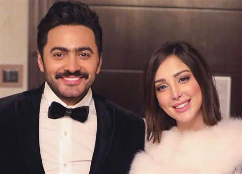 تامر حسني يعيد شائعة خلافه مع زوجته بسمة بوسيل للواجهة