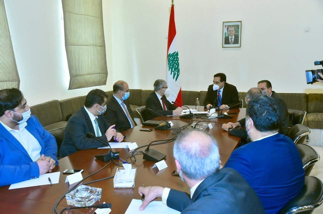 وزير التربية من السرايا: عودة تدريجية الى المدارس في 22 آذار ووعود بتأمين اللقاح للقطاع التربوي