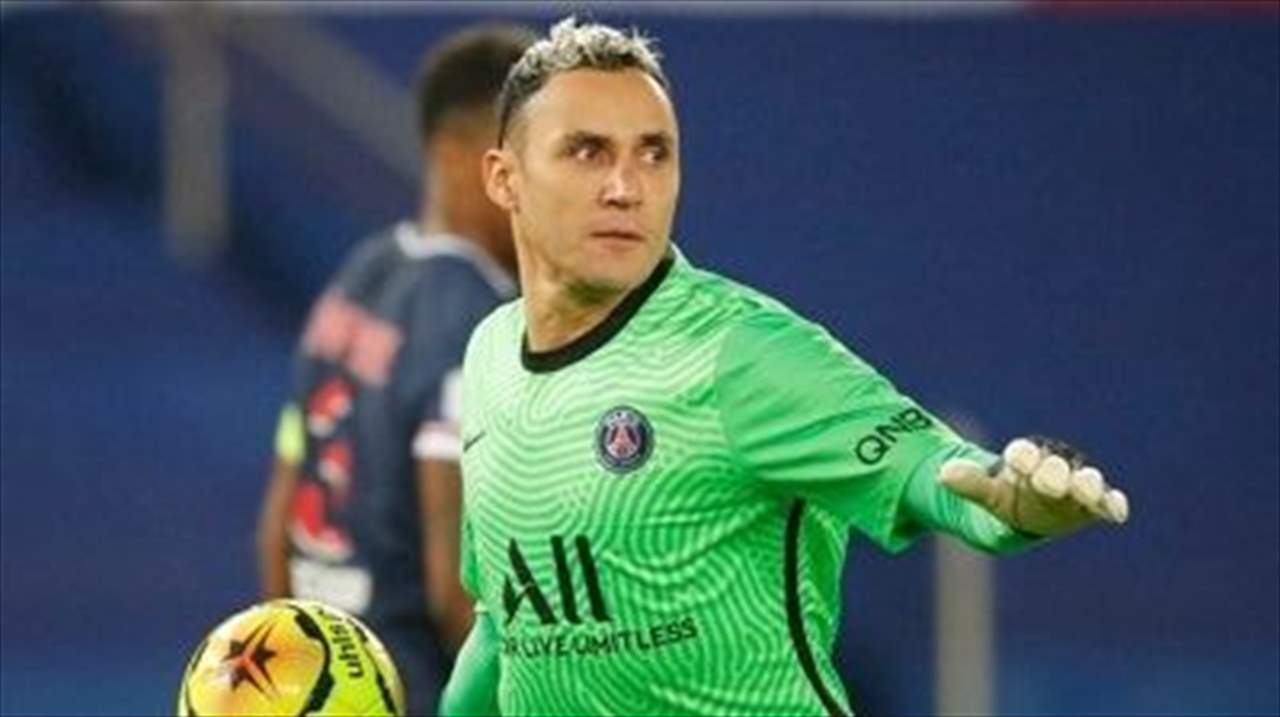 كيلور نافاس متهم بتعمّد خسارة المباريات لإقصاء المدرب !!