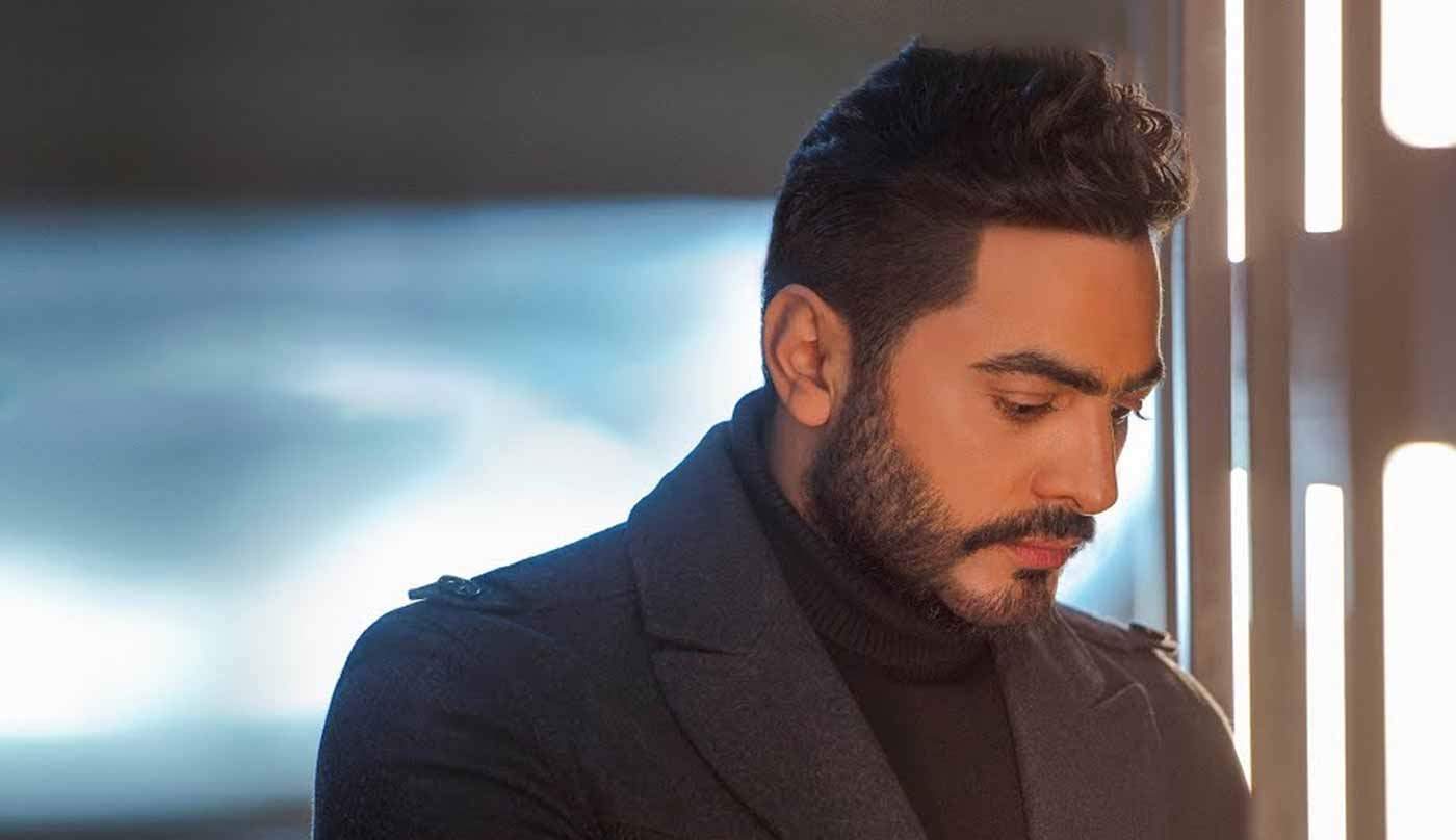 فنان لبناني شاب يثير الجدل بشبهه لـ تامر حسني