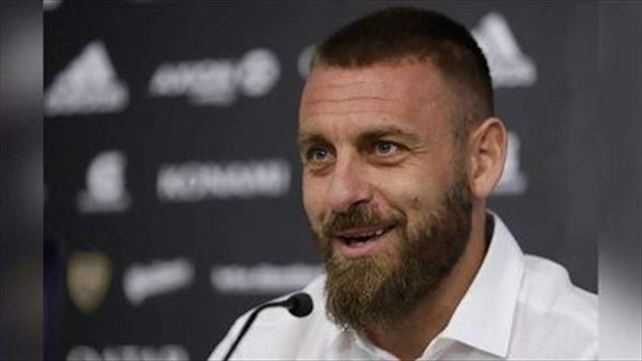 النجم دي روسي ينضم إلى الجهاز الفني للمنتخب الإيطالي