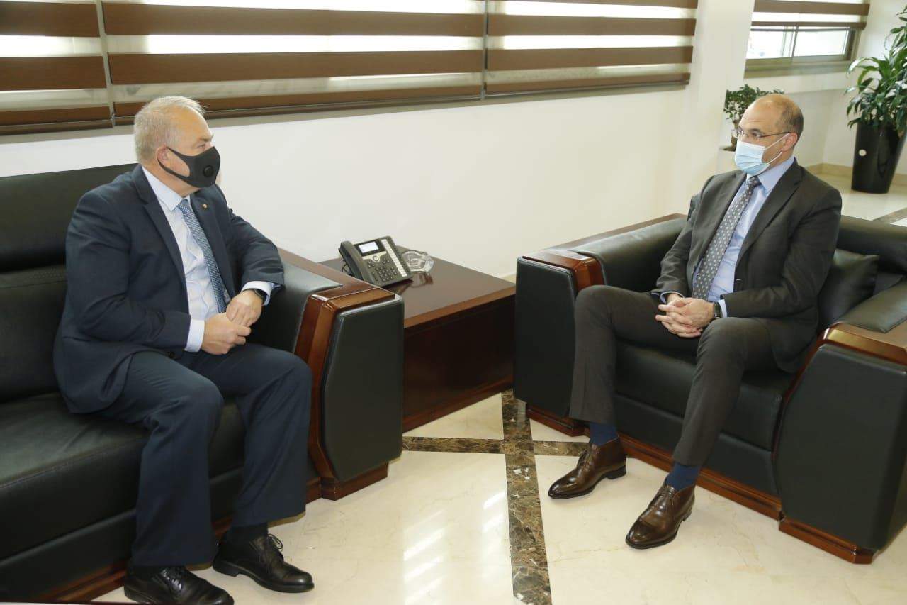 حسن بحث مع سفير روسيا في شراء مليون جرعة من سبوتنيك