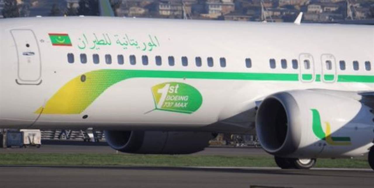 أجنبي يقتحمُ طائرة في مطار نواكشوط.. ثم يهددُ بتفجيرها