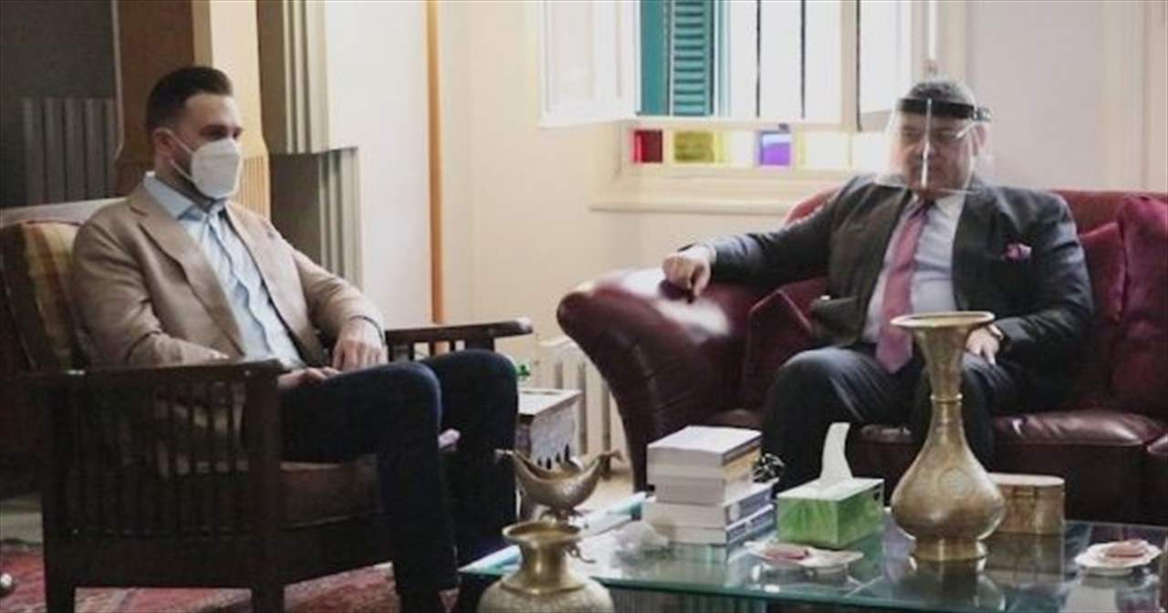 تيمور جنبلاط استقبل السفير المصري: تأكيد عمق العلاقة التاريخية مع مصر