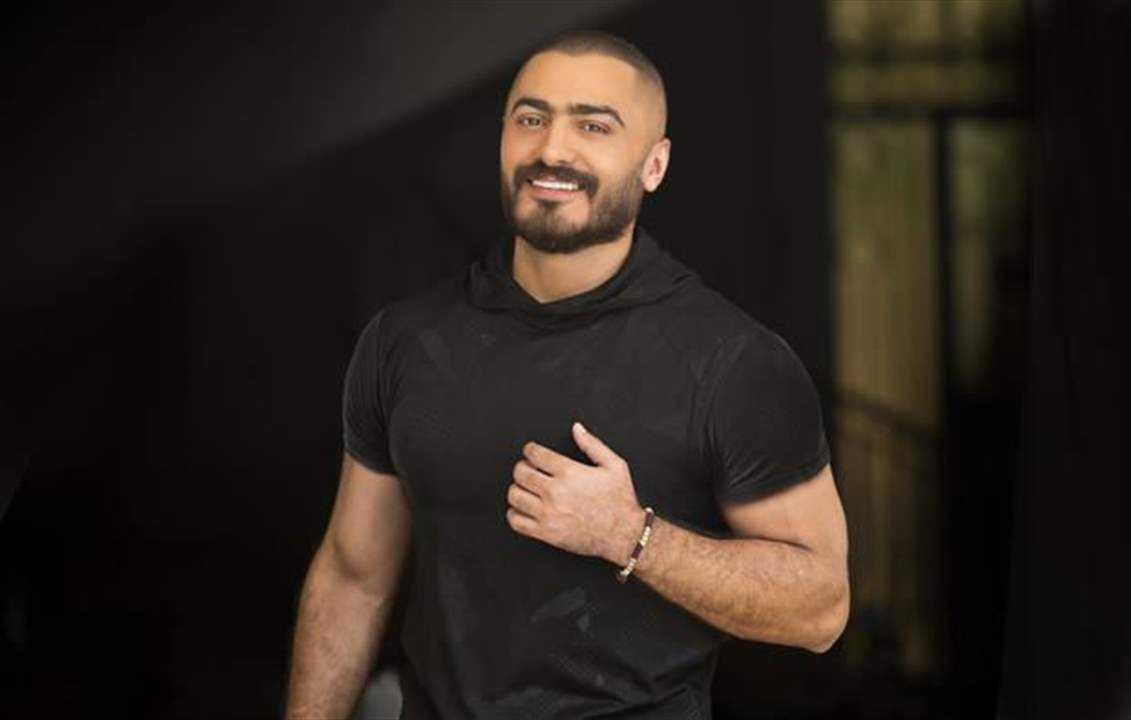 تامر حسني لم يقل السبب الحقيقي عن زيارته منزل عبد الحليم حافظ!!