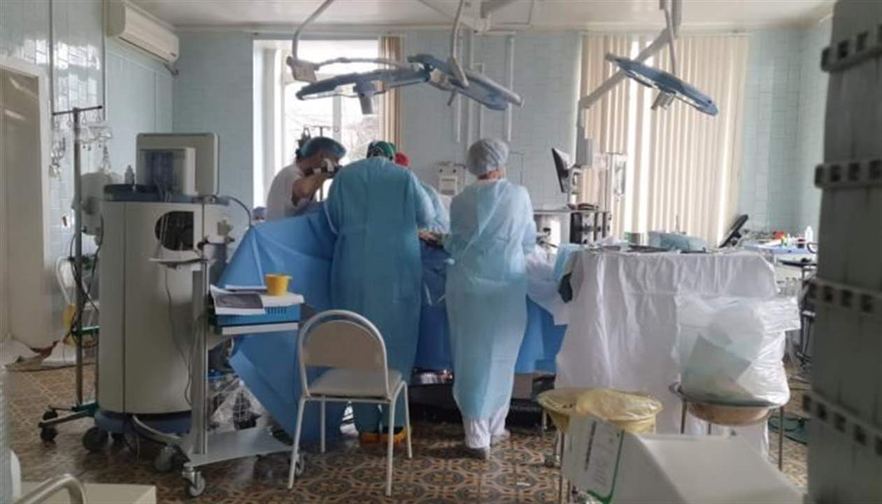 بالفيديو ـ في روسيا .. أطباء يستكملون عملية قلب مفتوح رغم اندلاع حريق بالمستشفى
