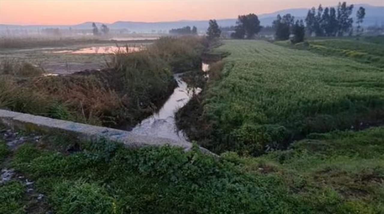 مراسل "الجديد": تسرّب نفطي في سهل عكار نتيجة سرقته وأضرار بالمزروعات .. وتحذير من اشتعال المنطقة 