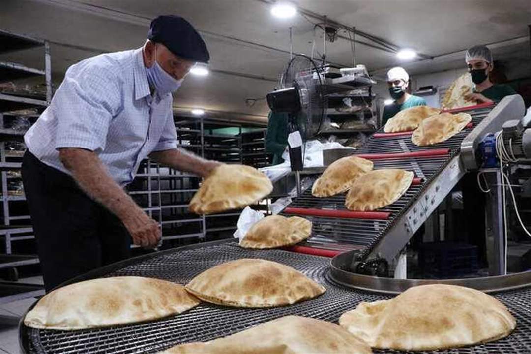اتحاد نقابات الافران: لوقف توزيع الخبز وحصر البيع في صالات الافران والمخابز اعتباراً من الغد