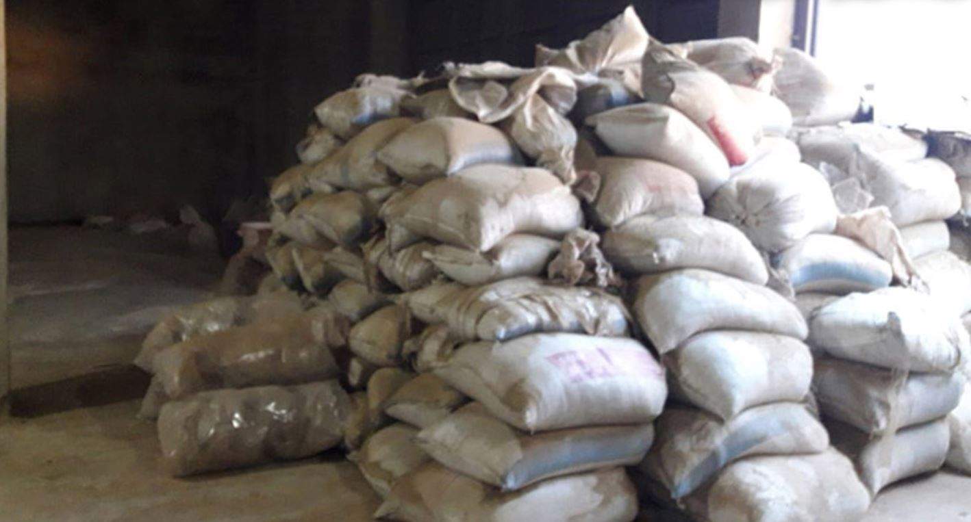 بالصور- الجيش ينفذ عمليات دهم ويوقف أشخاصاً ويضبط مخدرات واسلحة