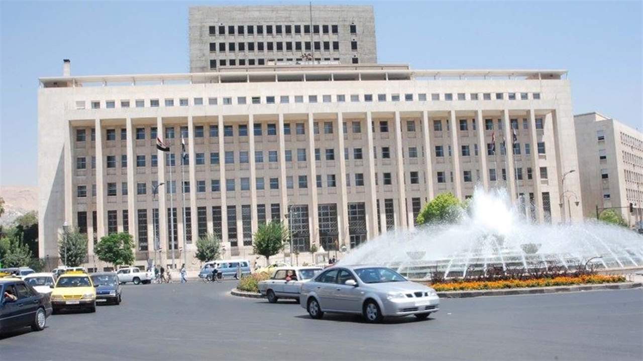 الأسد يعين حاكماً جديداً لمصرف سوريا المركزي 