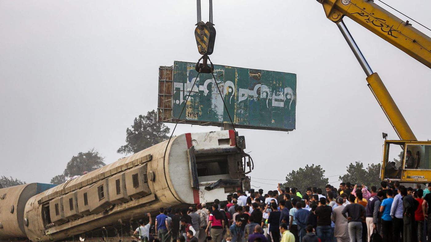 حبس 23 متهماً في حادث قطار طوخ بمصر