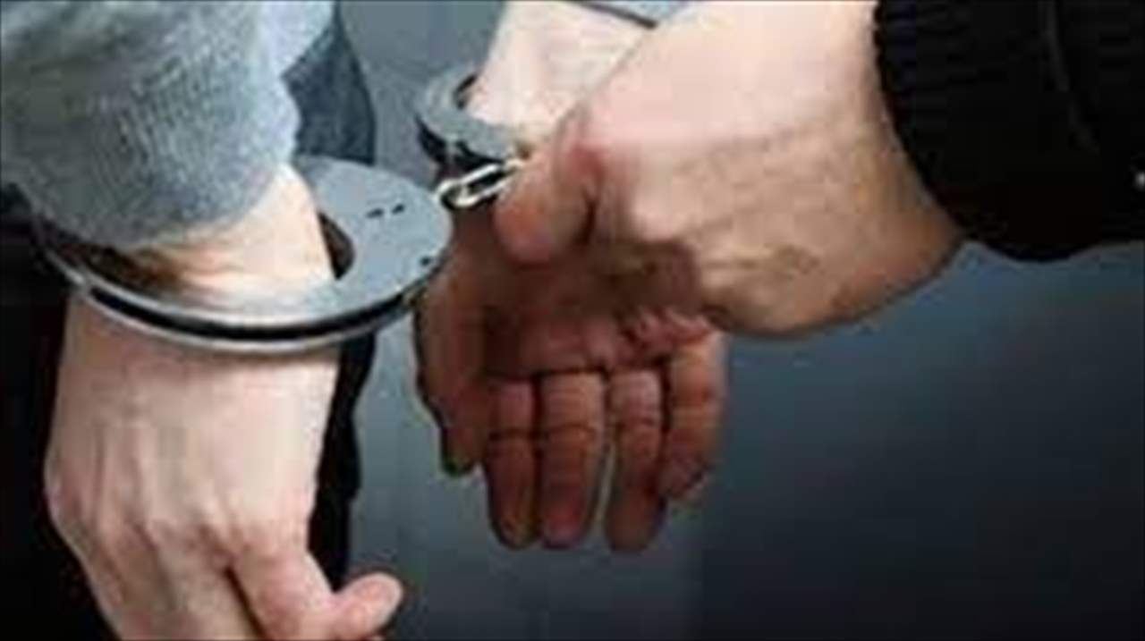  توقيف شخصَين يشكّلان عصابة لسرقة السّيارات وضبط سيّارة مسروقة 