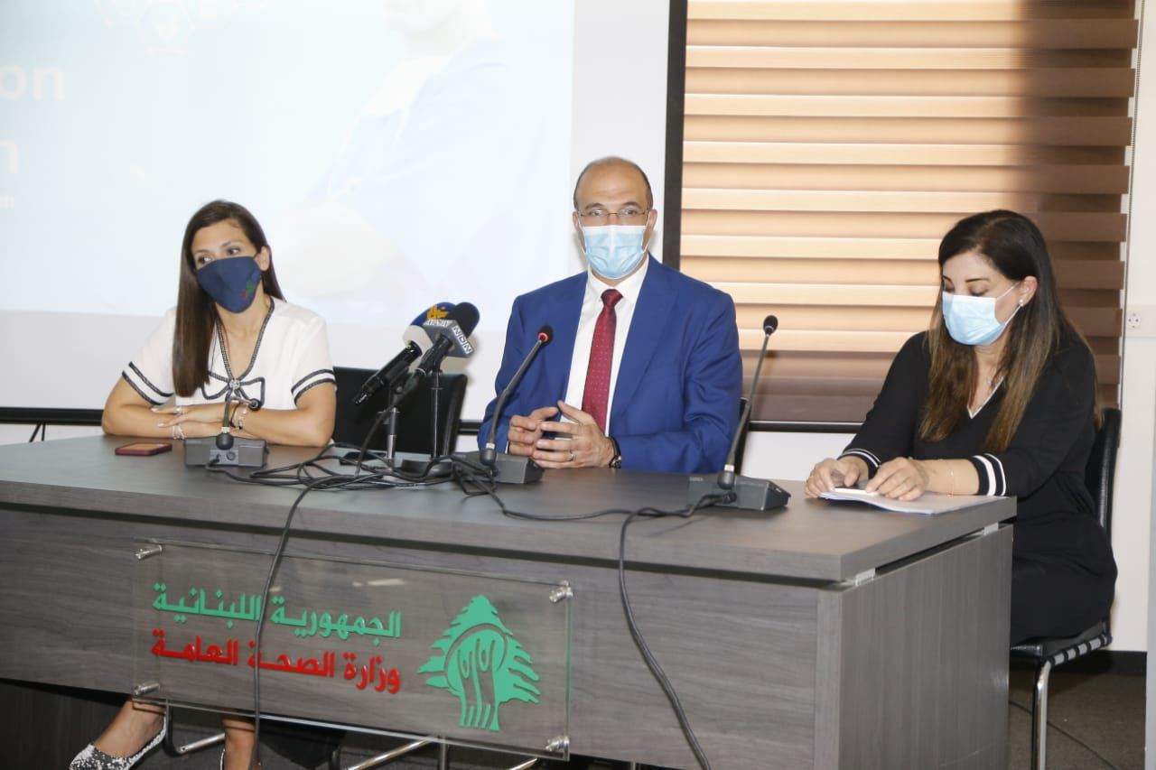 اجتماع لوضع الخطوط العريضة لخطة التلقيح الميدانية في الصيف... وزير الصحة: سنحقق التمنيع المجتمعي بالذهاب إلى الناس بدلا من انتظارهم
