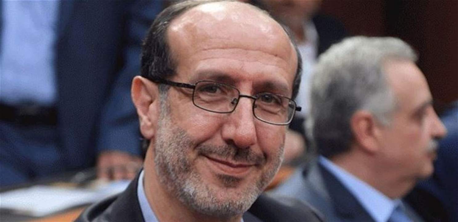 إبراهيم الموسوي يعلق على الصورة التي جمعته وحسن دقو.. ماذا قال؟