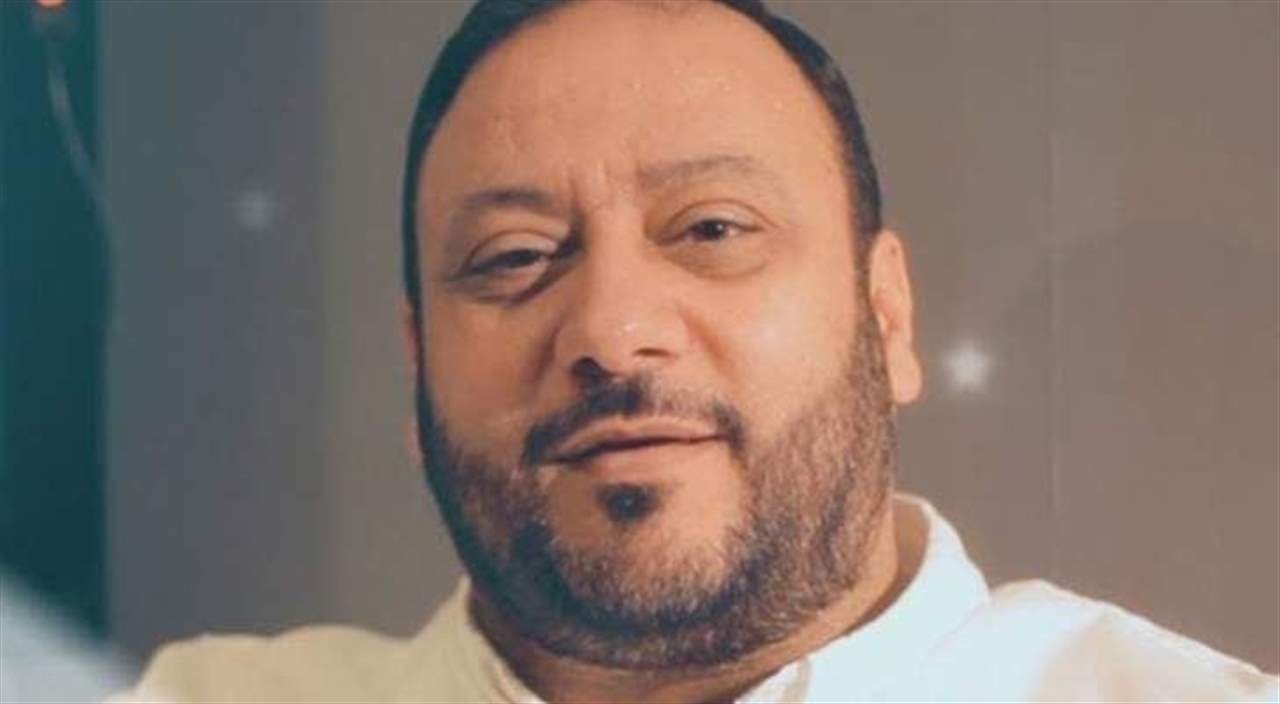 لقاء ابنة مؤسس قناة "طيور الجنة" مع والدها في المستشفى من خارج غرفة العزل!