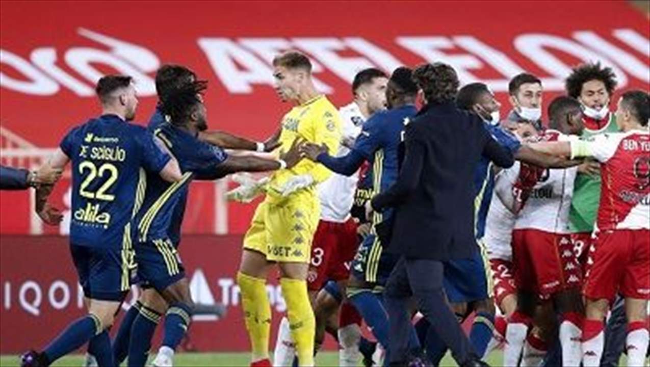 خمس بطاقات حمراء دفعة واحدة في فرنسا