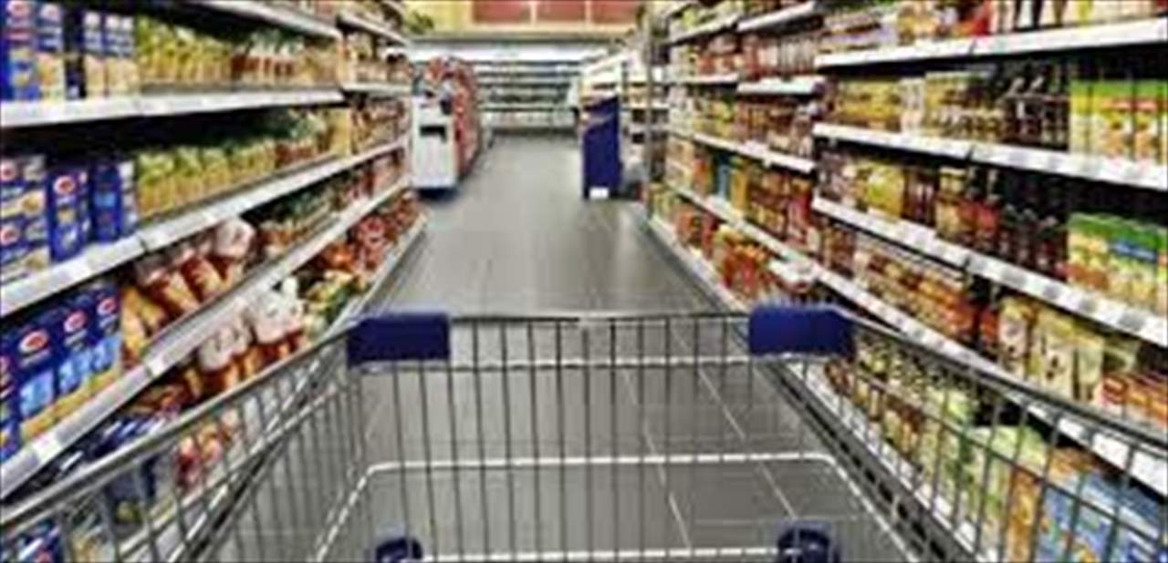 الأخبار: المسوّدة النهائيّة للبطاقة التمويليّة.. 137 دولاراً نقداً لكل أسرة بالعملة الخضراء