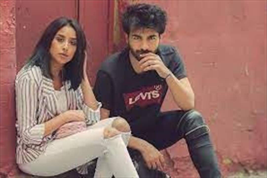 فرح الهادي تبكي مع مهيرة عبد العزيز بسبب مرض والدها وجولة داخل غرفة ملابس زوجها عقيل الرئيسي