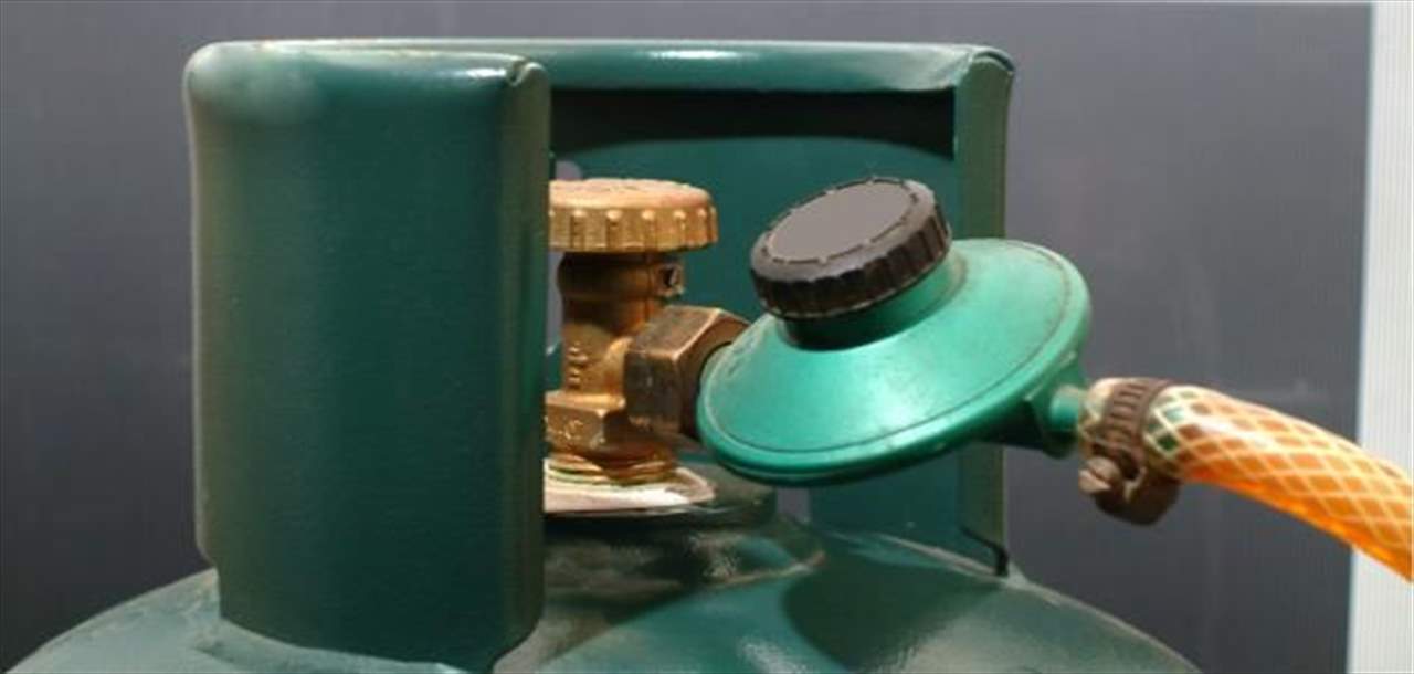 بلدية بيروت: تسرب للغاز أدى الى حصول حريق مترافق مع صوت قوي في منطقة طريق الجديدة 