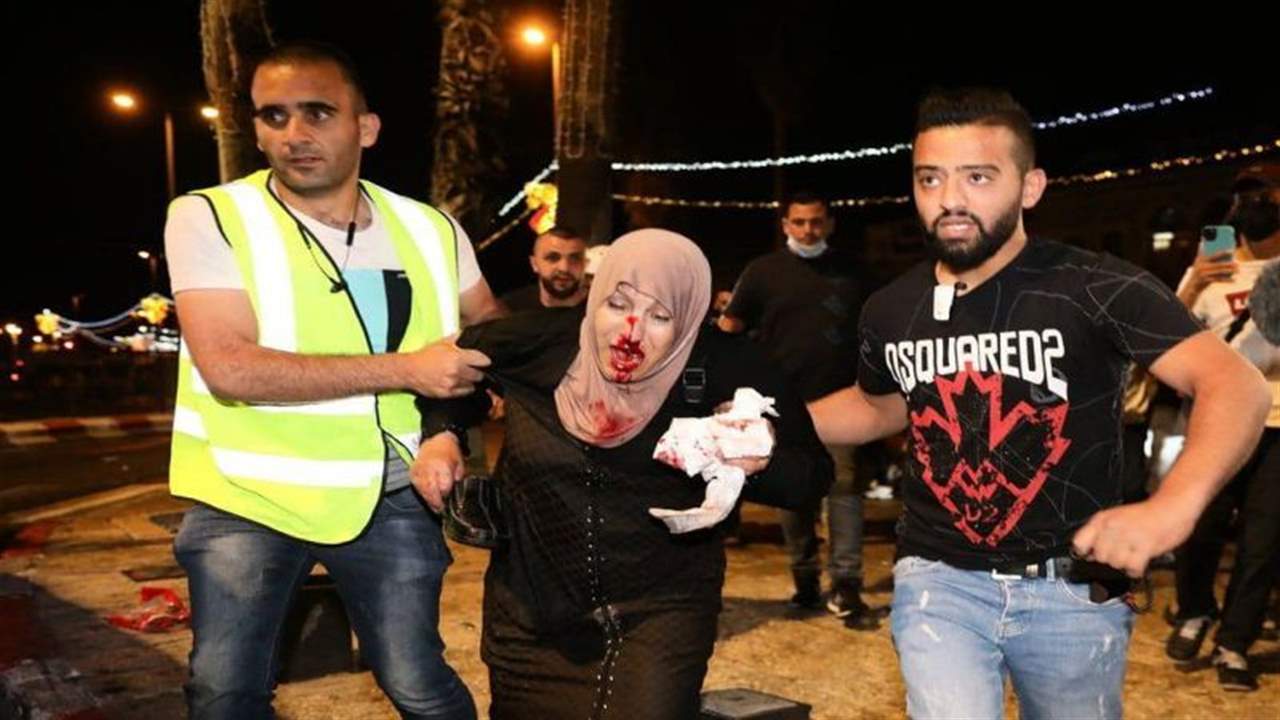 مواجهات عنيفة في الضفة والقدس... وسقوط عشرات الجرحى الفلسطينيين 