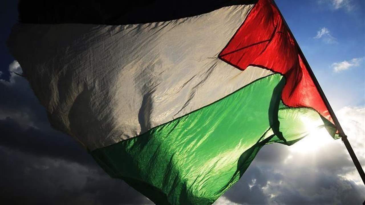 طفل فلسطيني بحالة صدمة يتصدر التريند وشباب يثيرون الجدل في السعودية لهذا السبب