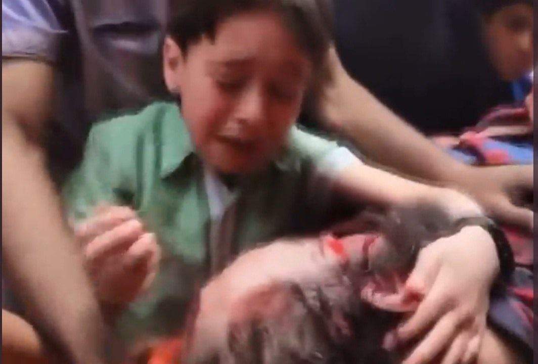 بالفيديو ـ مقتل سوري في سعدنايل باعتداءات على الناخبين السوريين وهم في طريقهم للإدلاء بأصواتهم