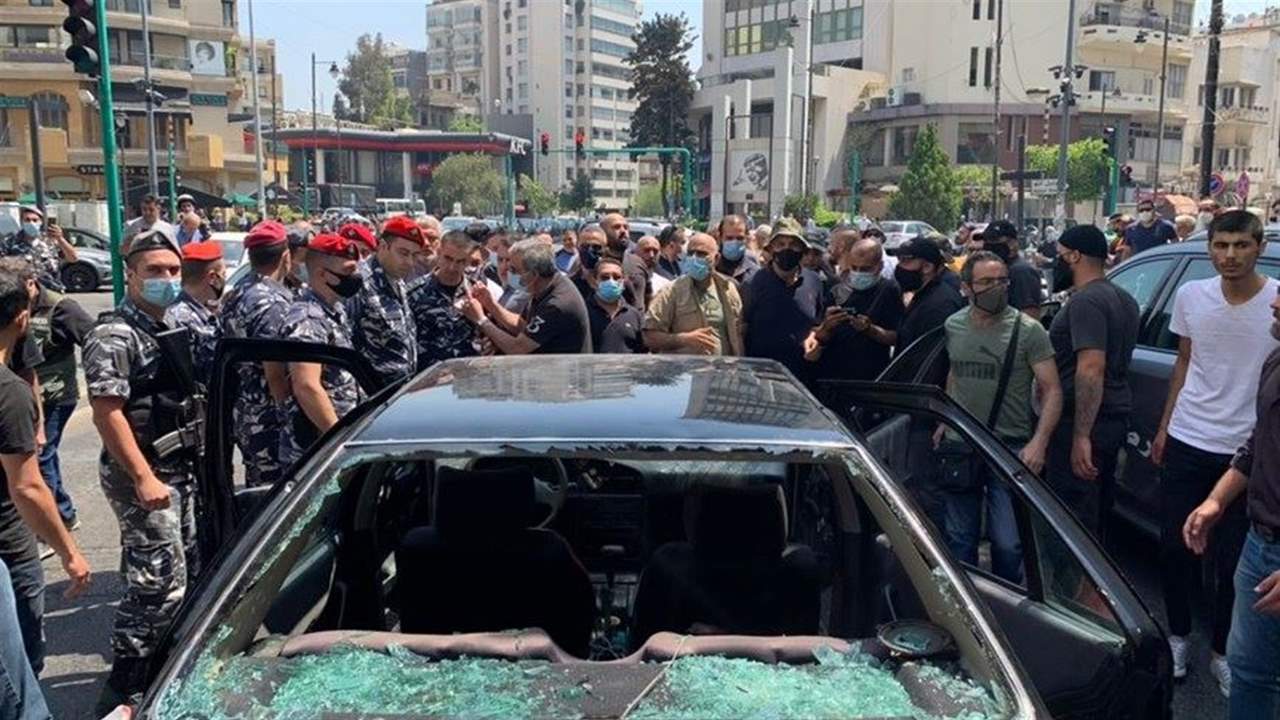 اعتداءات على ناخبين سوريين متوجهين إلى سفارة بلادهم للاقتراع