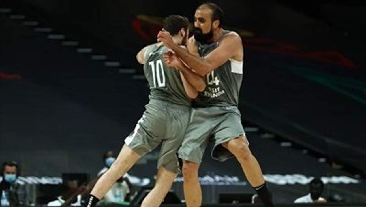 هل يُحرز وائل عرقجي وماجوك اللقب الإفريقي الليلة مع المنستير التونسي؟ 