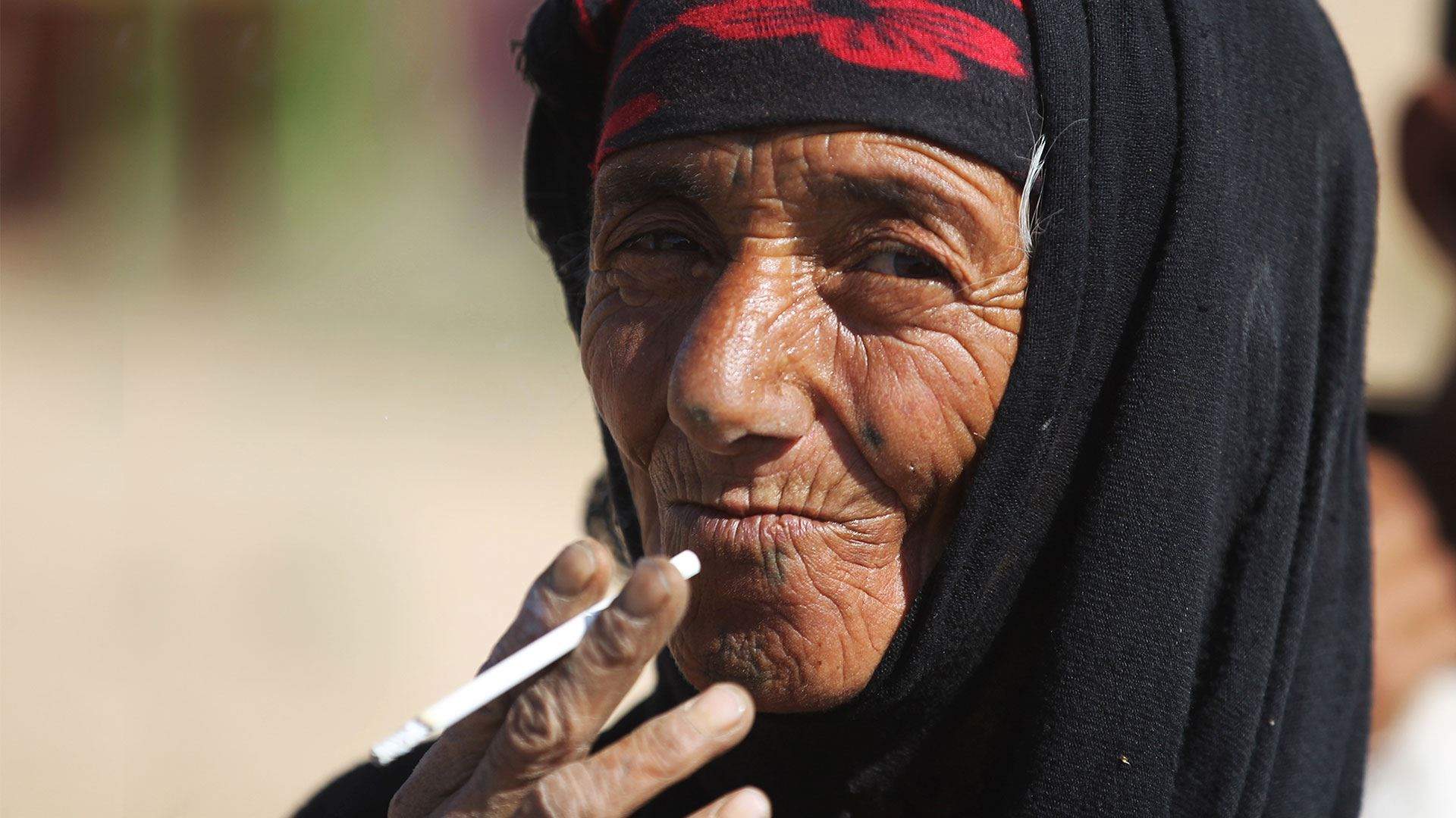 عدد المدخنين يصل لأعلى مستوى في العالم.. و10 دول تتصدر القائمة!