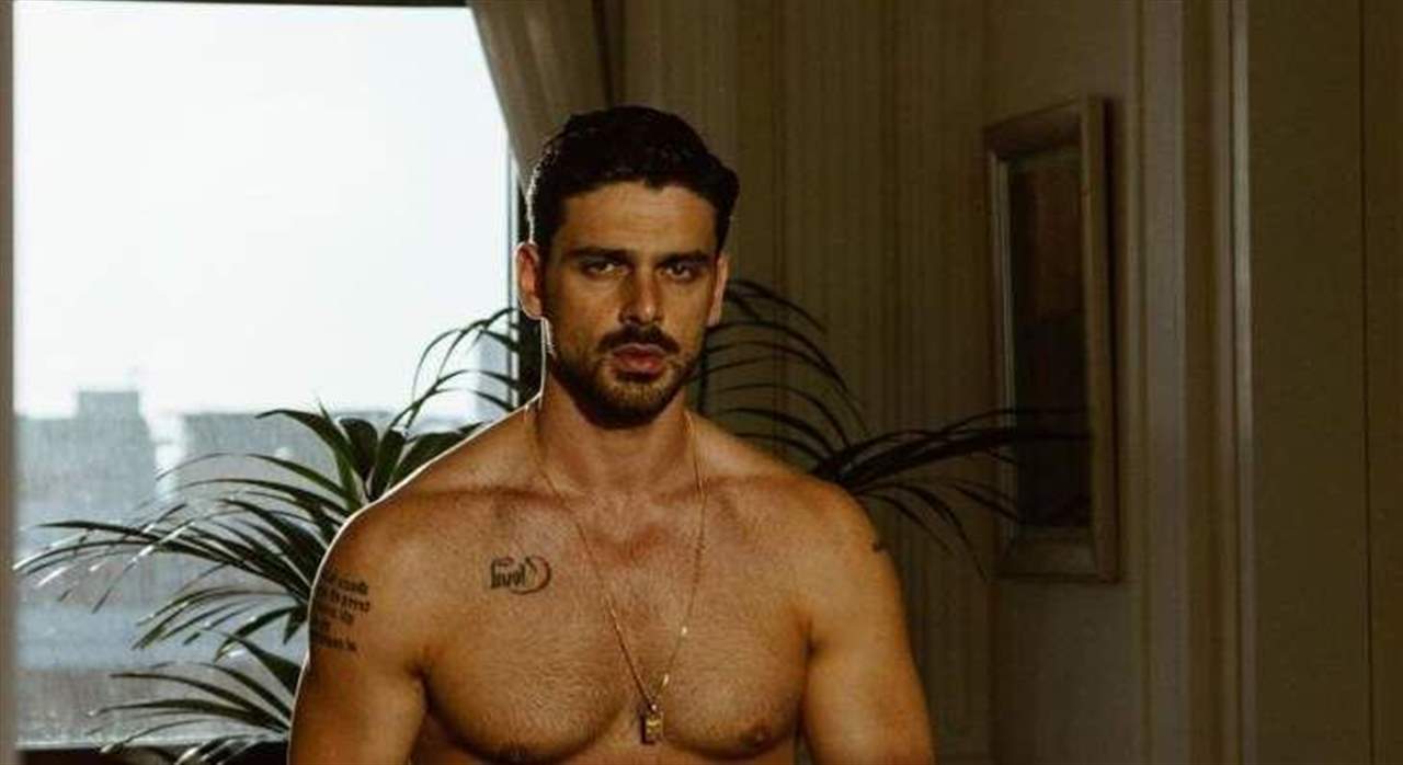 ميشيل موروني ينهي الجدل حول ميوله الجنسية