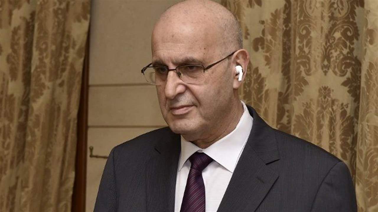 عراجي: الحل بالإفراج عن الأدوية المحجوزة بالمستودعات 