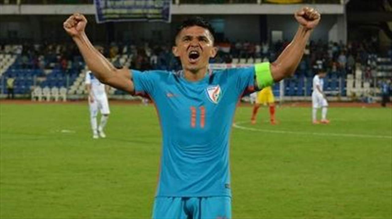 أسطورة كرة القدم الهندية يقهر ليونيل ميسي 