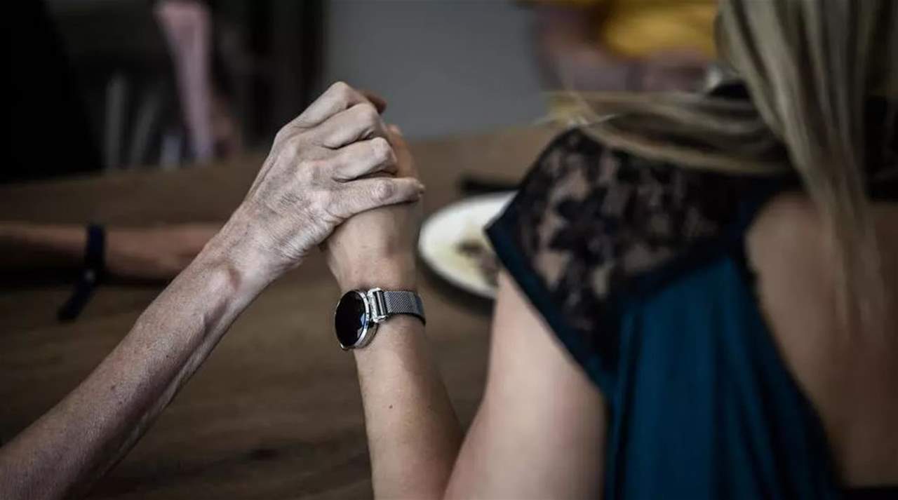 الولايات المتحدة تسمح بعلاج ضد ألزهايمر للمرة الأولى منذ نحو عقدين