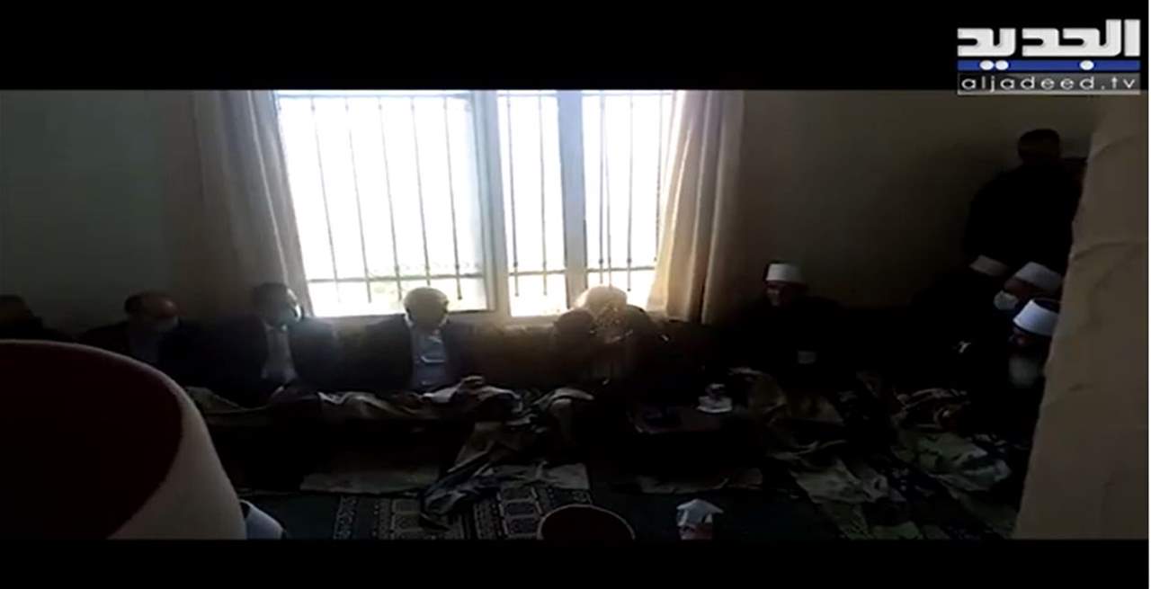 فيديو مسرّب من اجتماع جنبلاط مع المرجعيات الدينية الدرزية