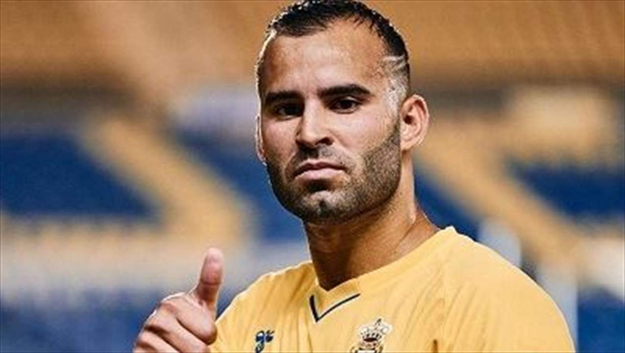 صور: مسلسل خيسيه رودريجيز يتواصل .. مع شبيهة زوجته !!