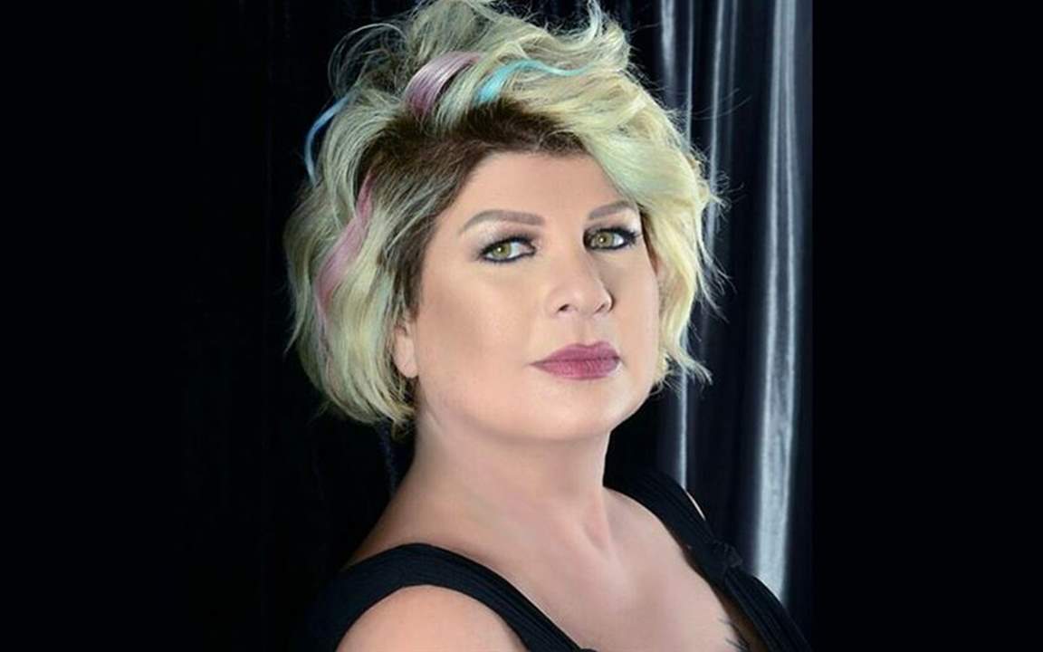 أرزة شدياق تغني بحبك يا لبنان من على شرفتها وهكذا فاجأت تيما زلزلي !