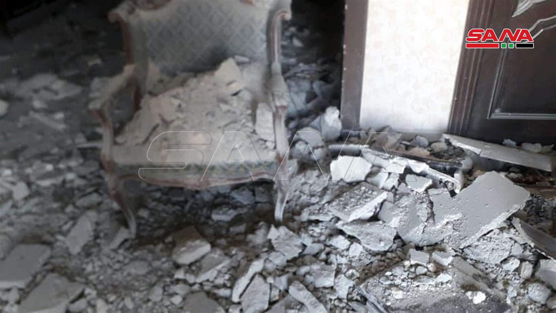 "سانا": سقوط قذيفتين صاروخيتين على سطح أحد الأبنية السكنية في حي الشهباء بحلب واقتصرت الأضرار على الماديات