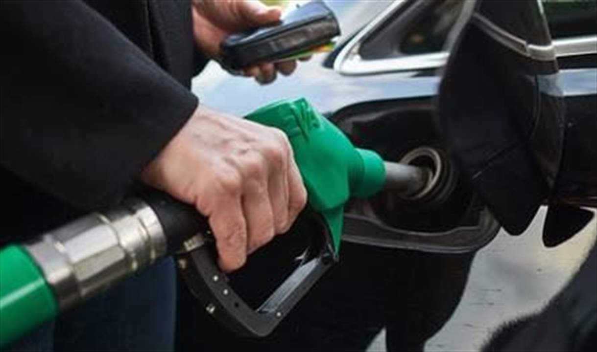 تسجيل صوتي- صاحب محطة في الجنوب يبيع صفيحة البنزين بـ 195 الف ليرة... اين القضاء؟  