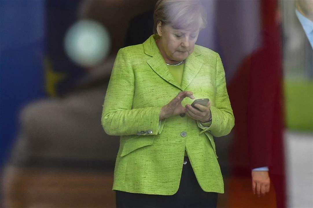 هل تختبئ ميركل خلف حساب سري على "تويتر"؟