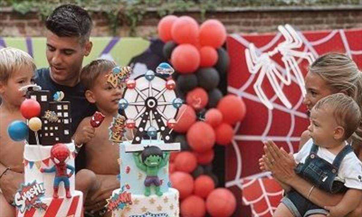 صور - عيد ميلاد نجليّ موراتا حفلٌ للأبطال الخارقين !!