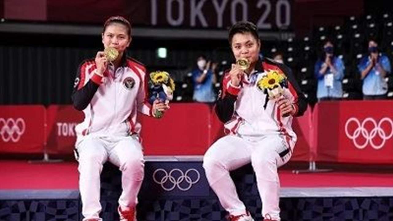 من هي الدول التي تمنح مكافآت كبيرة لأبطالها الأولمبيين؟