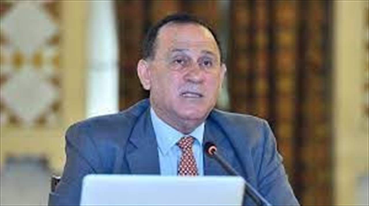 وزير الصناعة : قرار حاكم مصرف لبنان غير مسؤول