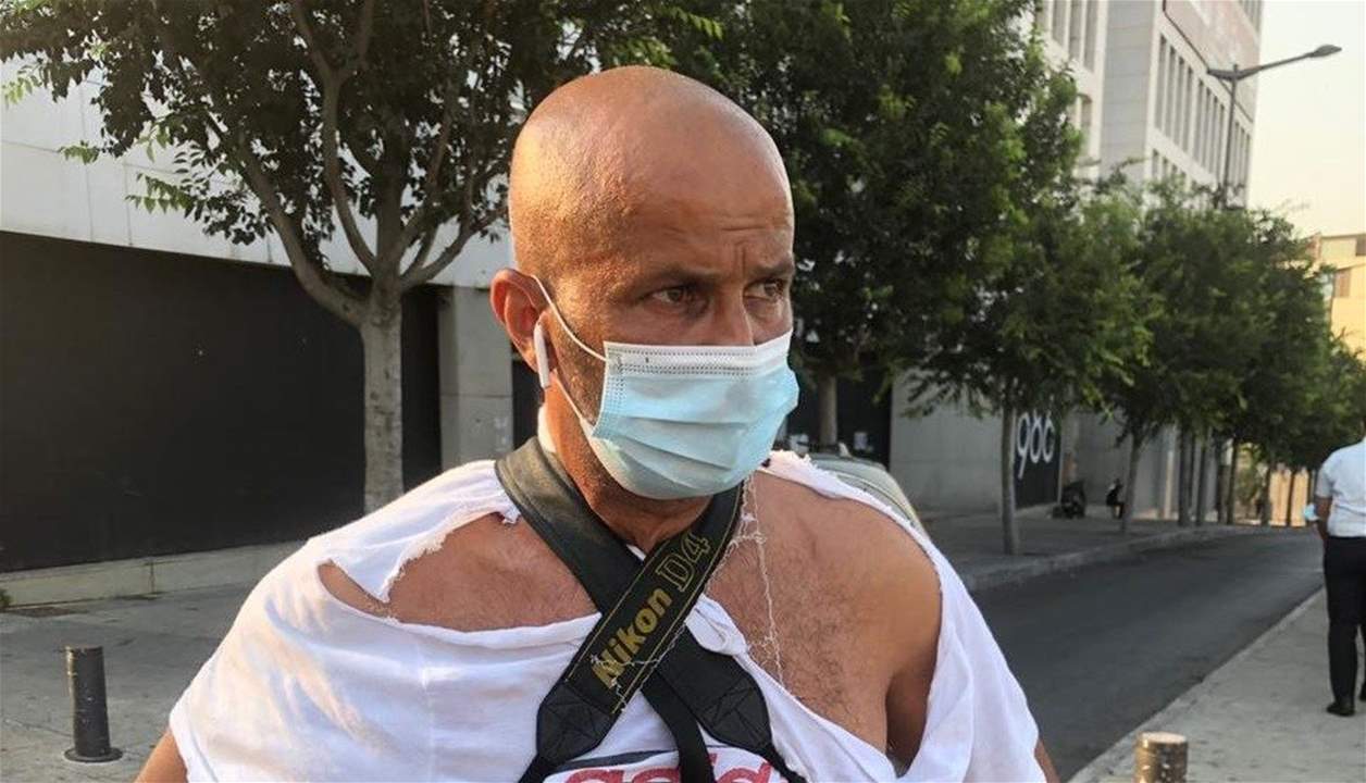 نقابة المصورين الصحافيين استنكرت التعرض لحسام شبارو في الاونيسكو: للتحقيق بما حصل ومعاقبة الفاعلين