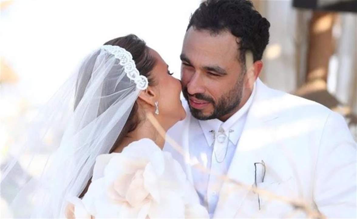 الصورة الأولى لـ نيللي كريم وزوجها من شهر العسل