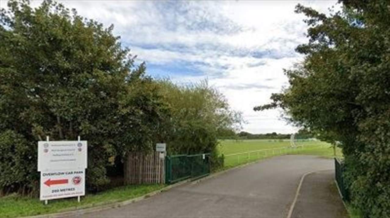 وفاة لاعب على أرض الملعب .. عمره 17 عاماً