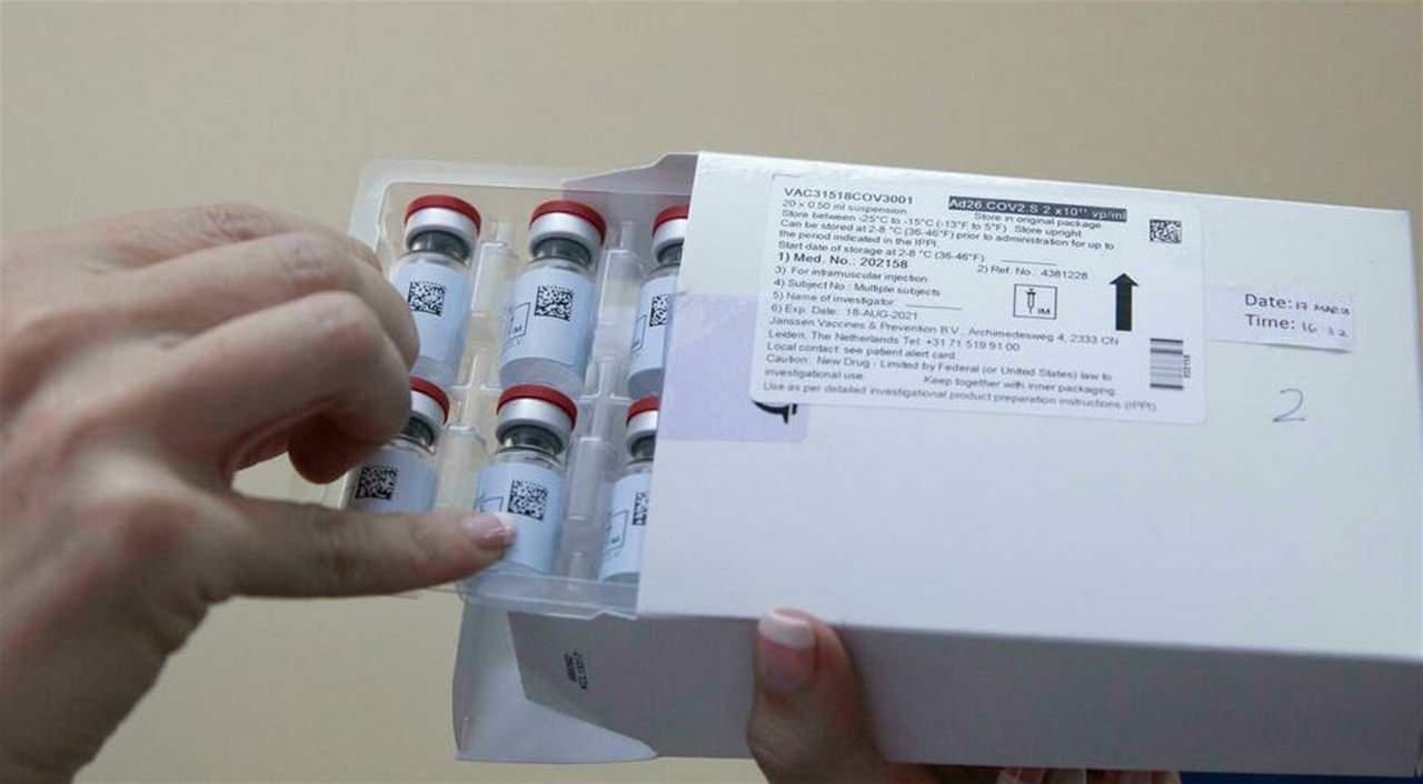 اكتشاف عارض جانبي "نادر جداً" للقاح أسترازينيكا