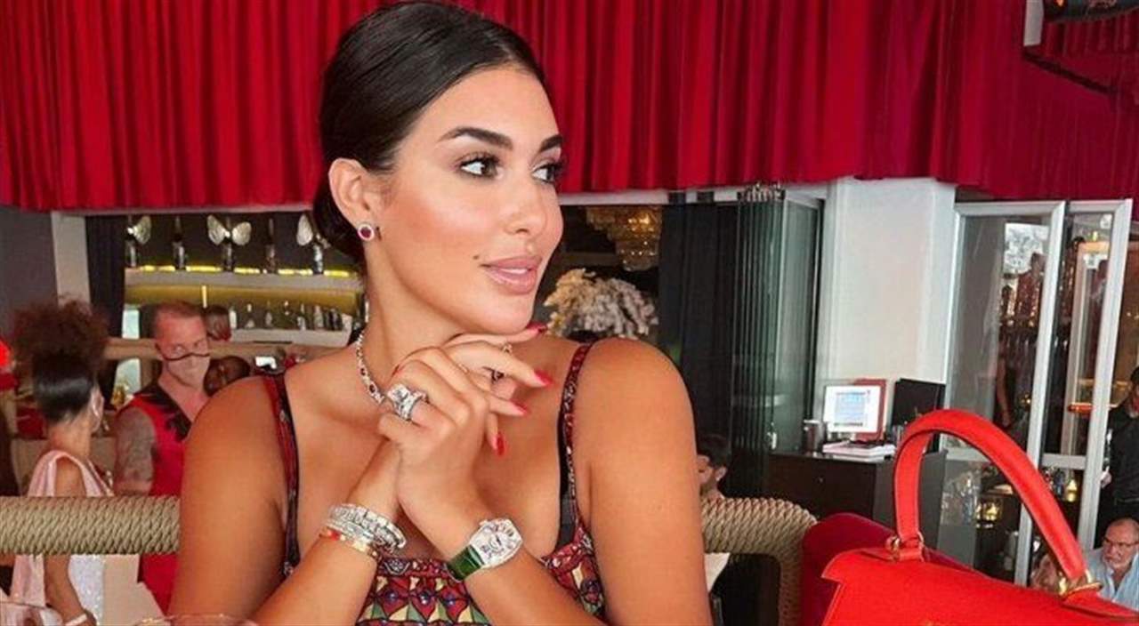 شقيق ياسمين صبري يستعد للإحتفال بزواجه والشبه بينهما بعيد كلياً!!